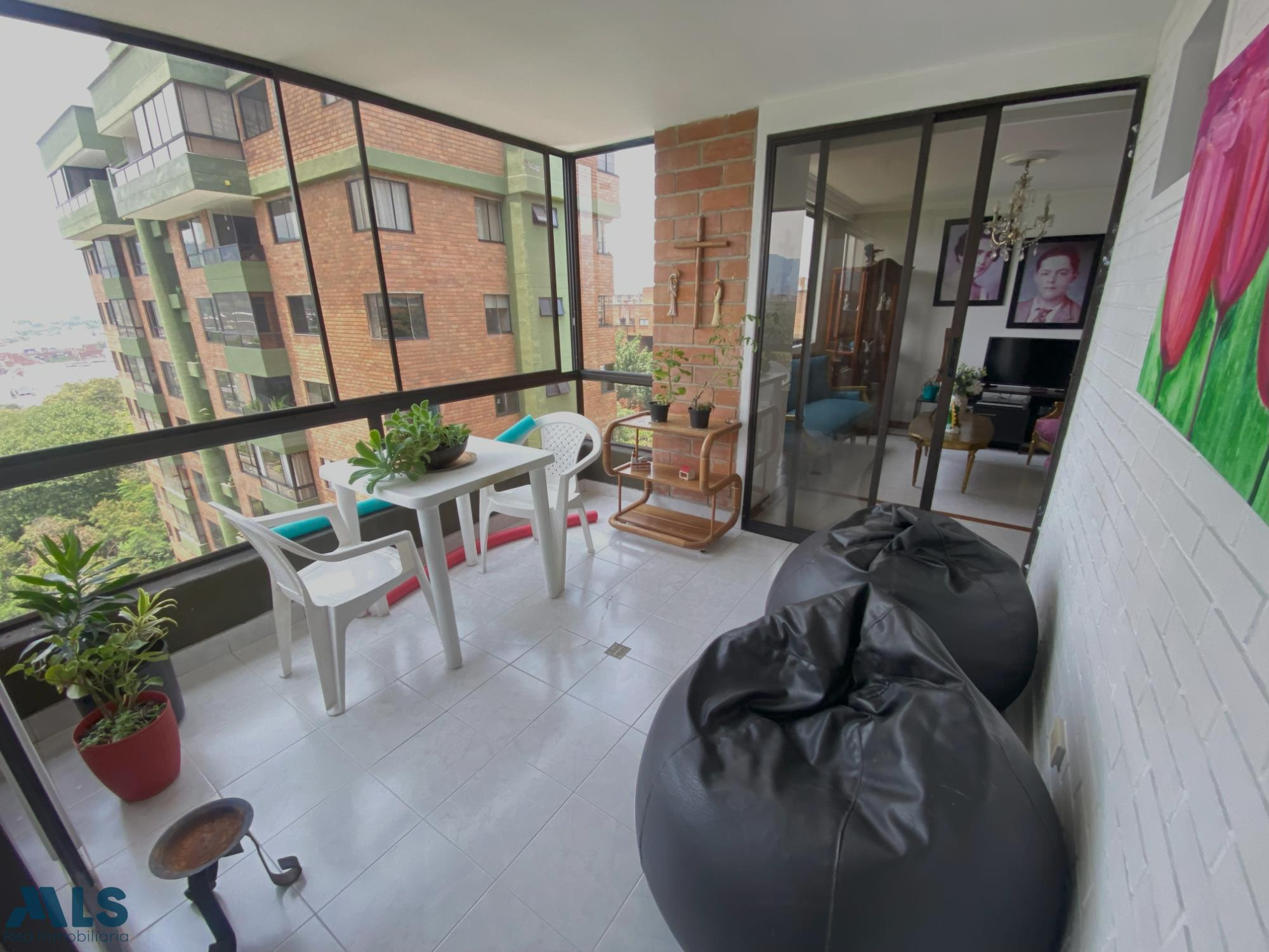 APARTAMENTO EN EL POBLADO CON EXCELENTE UBICACION medellin - oviedo