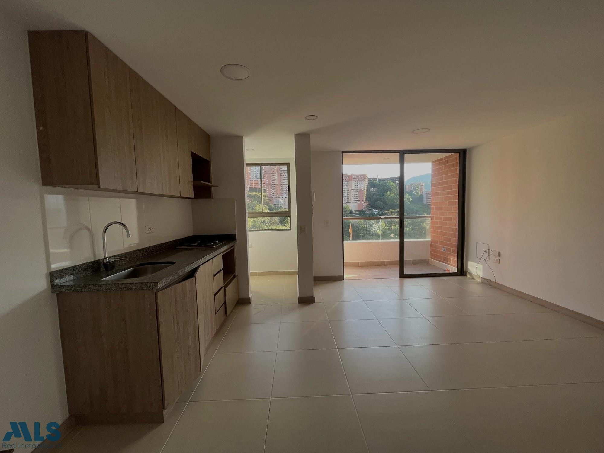 Apartamento 3 alcobas, piso alto sabaneta - loma de san jose