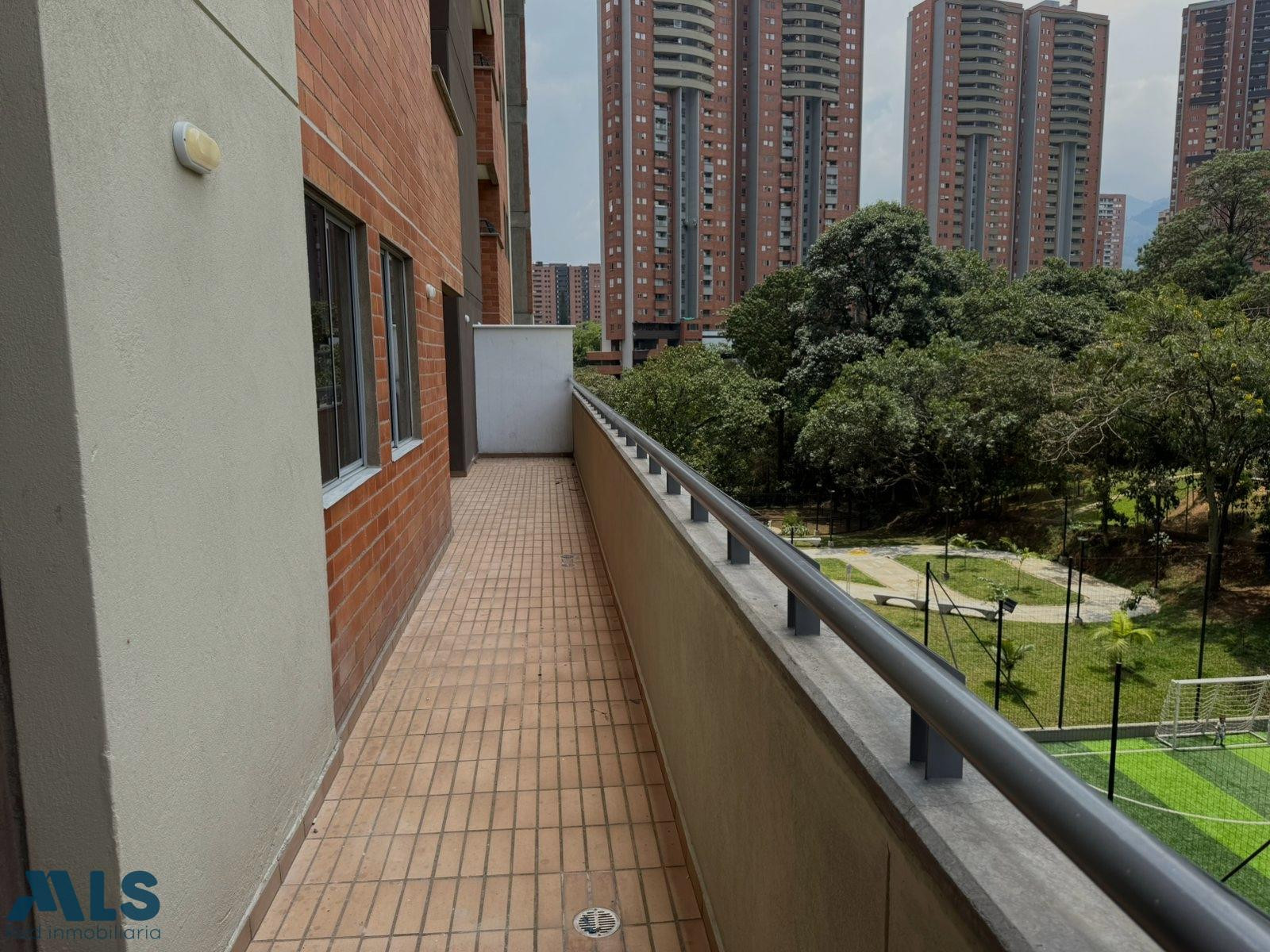 Apartamento de 2 alcobas con terraza privada en Ditaires itagui - ditaires