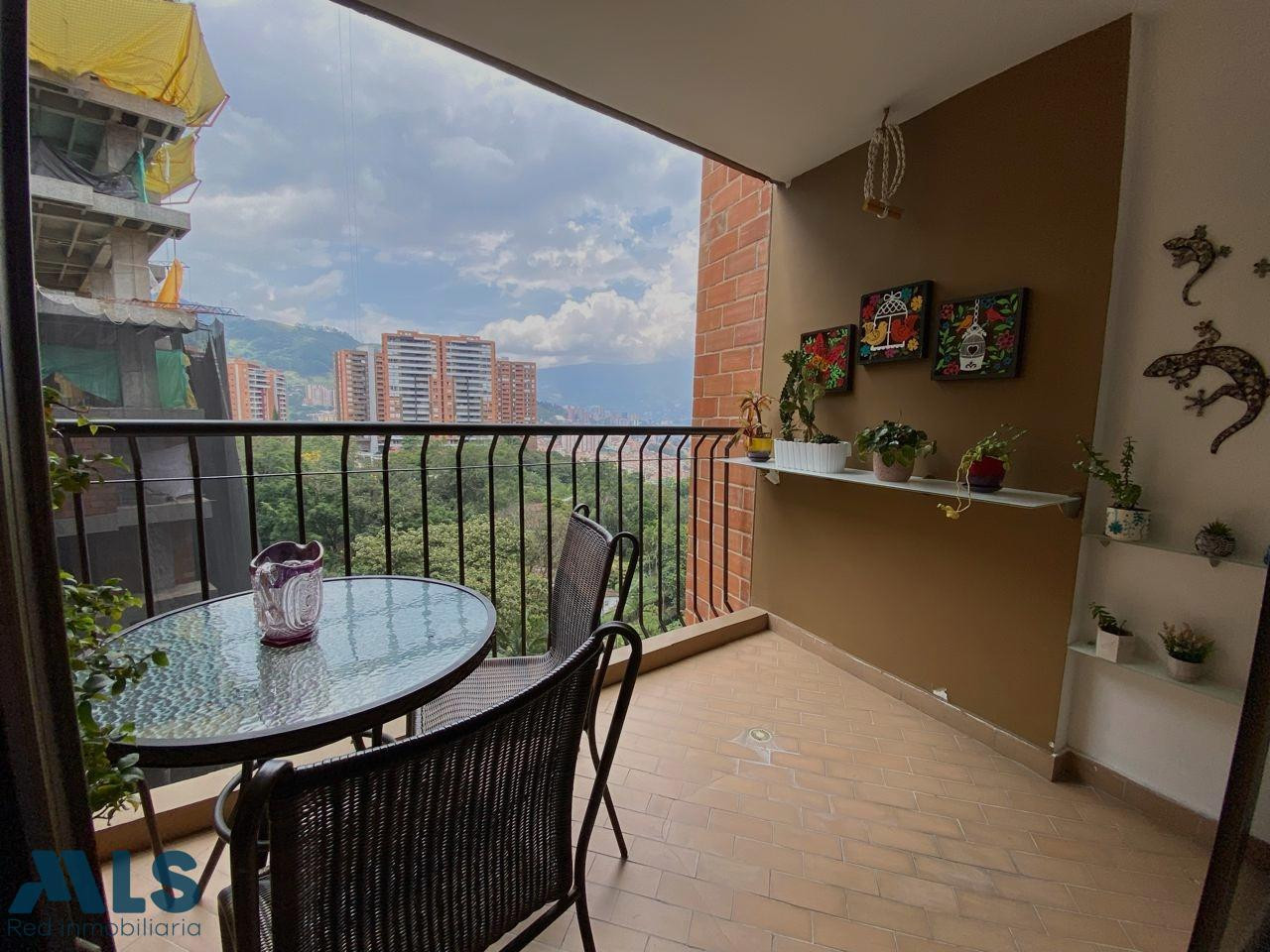 Apartamento en excelente ubicación de envigado envigado - loma del escobero