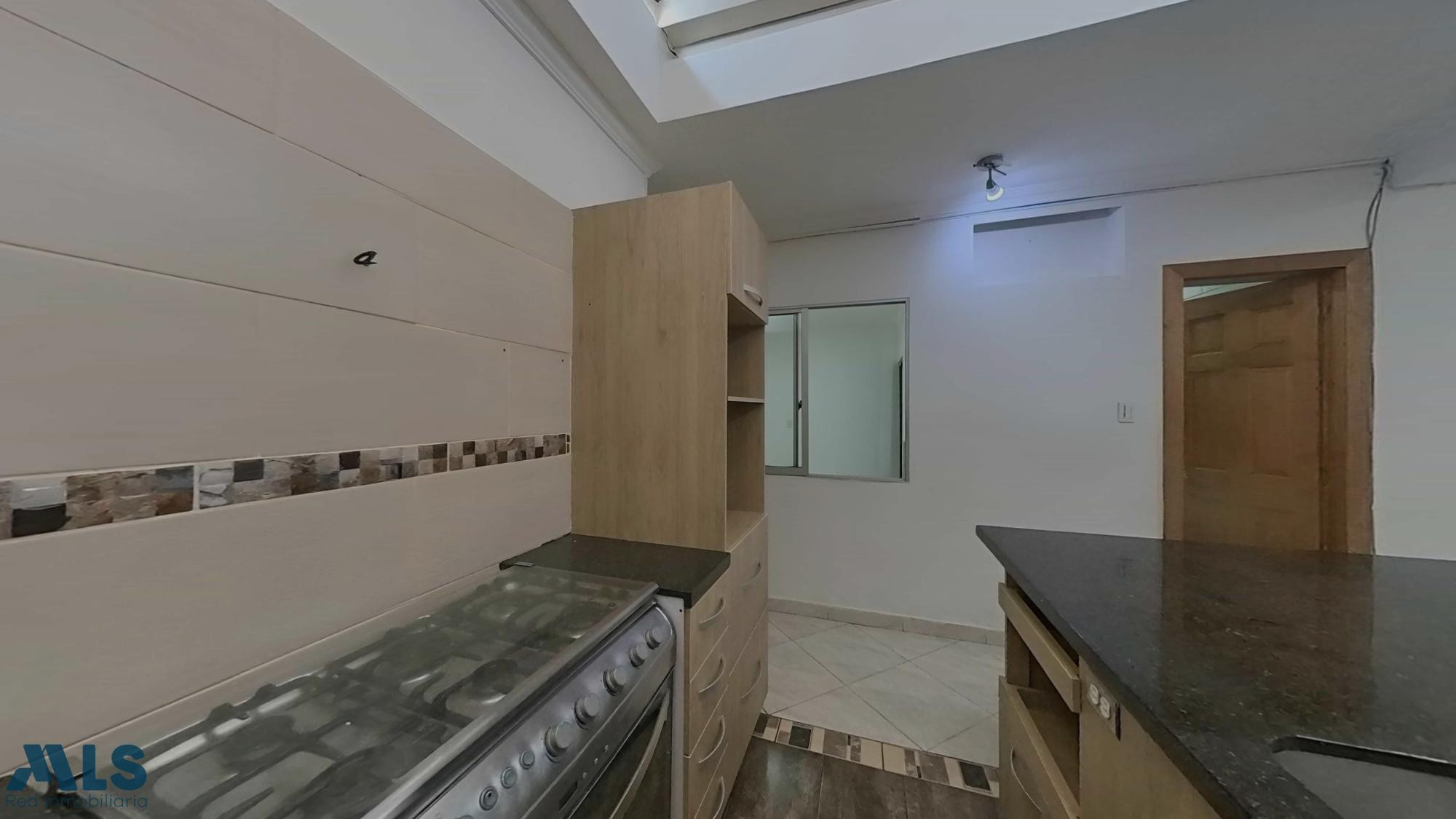 venta de espectacular casa en belen medellin - miravalle