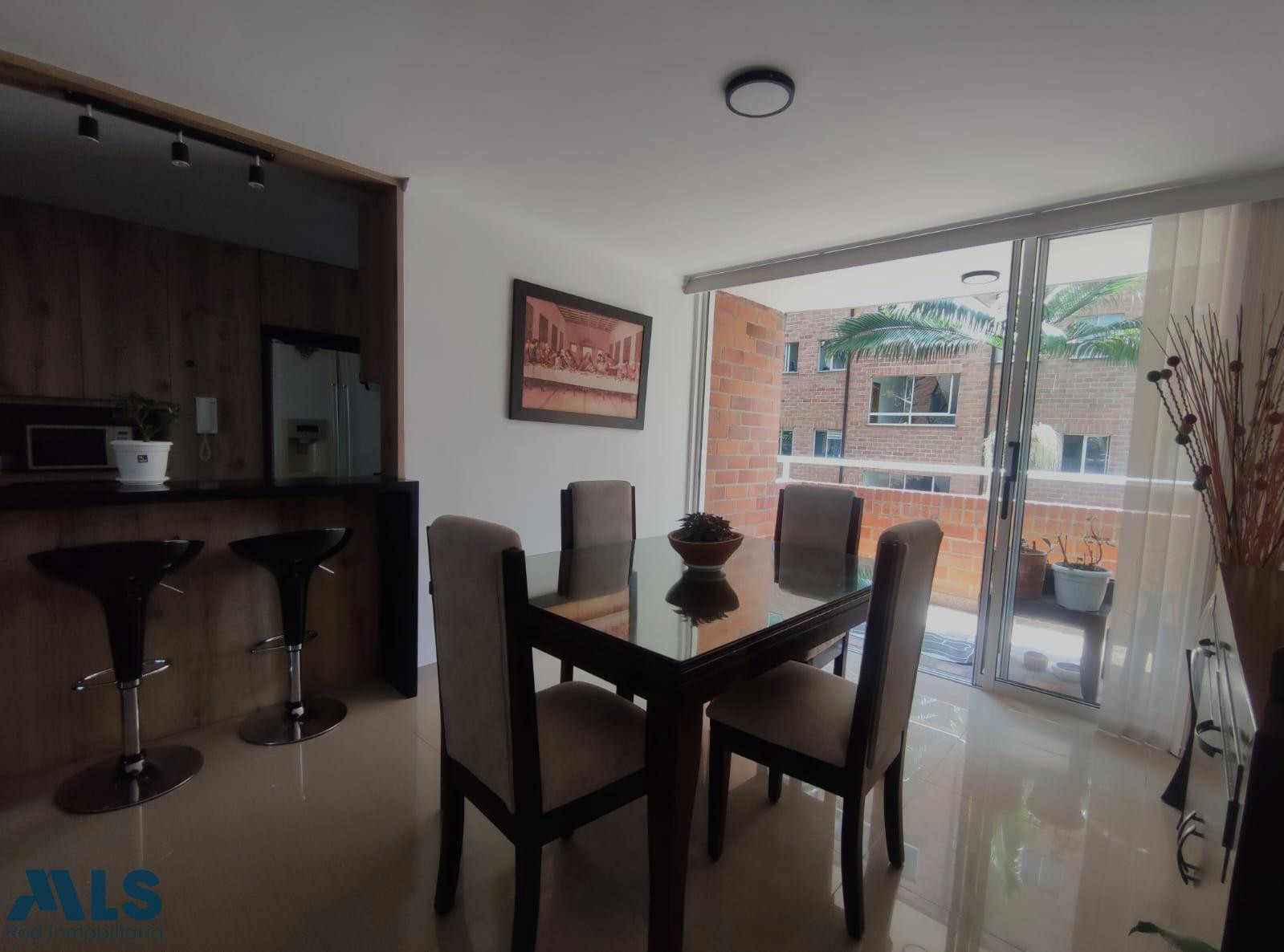 Apartamento completamente remodelado. medellin - castropol