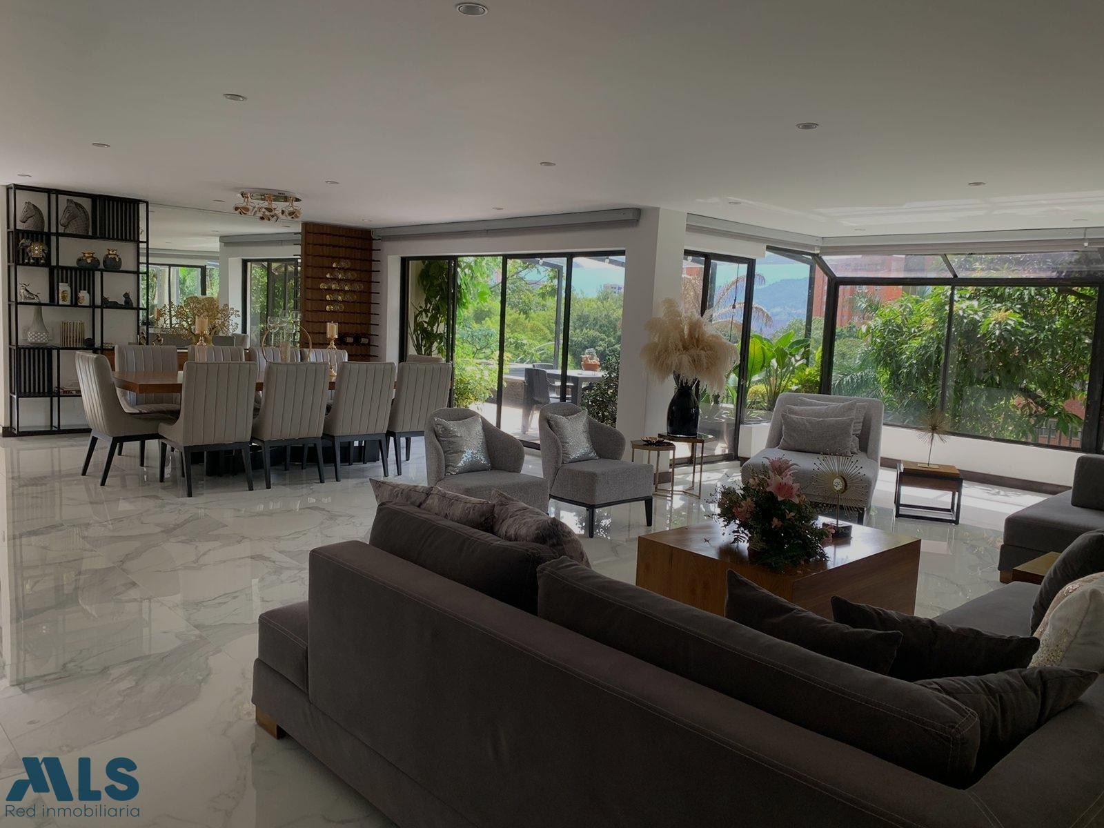 Aboslutamente impresionante apartamento remodelado en La Visitación, con Terraza. medellin - la visitacion