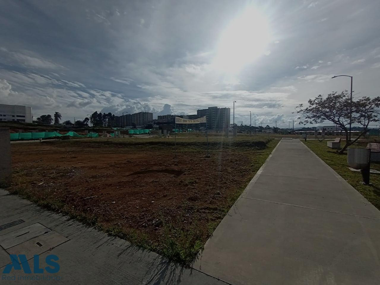 Lote de 91m2 en venta en ciudadela empresarial rionegro - v cimarronas rionegro