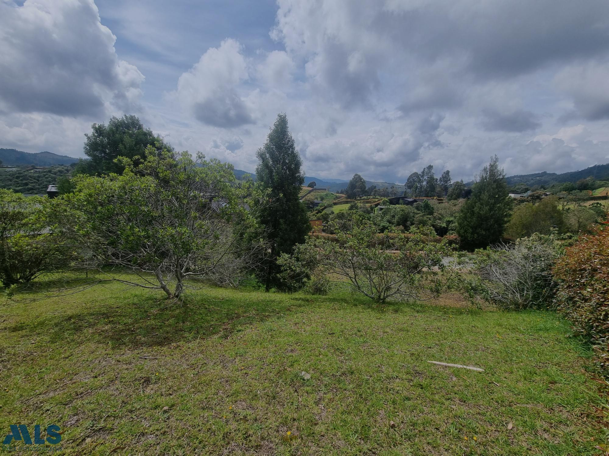 Lote con vista en el alto de palmas envigado - alto de las palmas