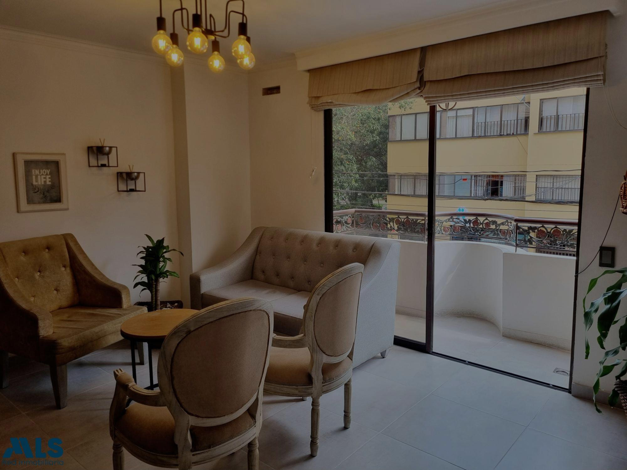 Lindo apartamento remodelado en Laureles medellin - bolivariana