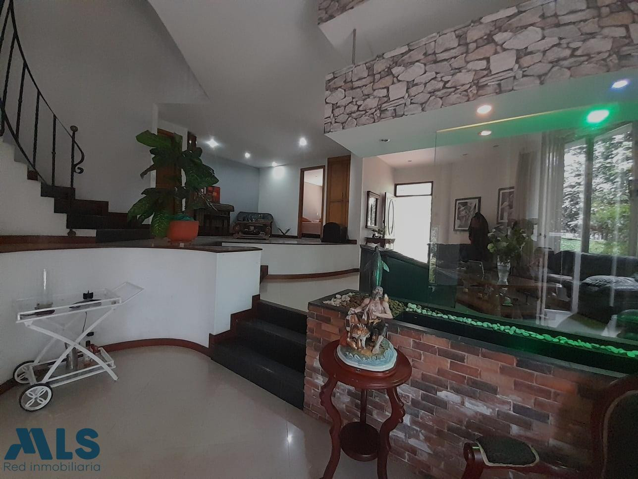 Espectacular casa a la venta en Sabaneta sabaneta - loma de san jose