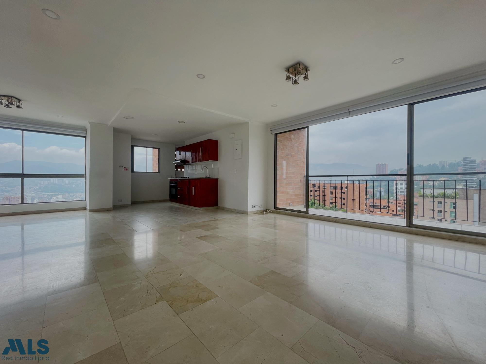 Espectacular apartamento con la mejor ubicación en El Poblado medellin - la florida