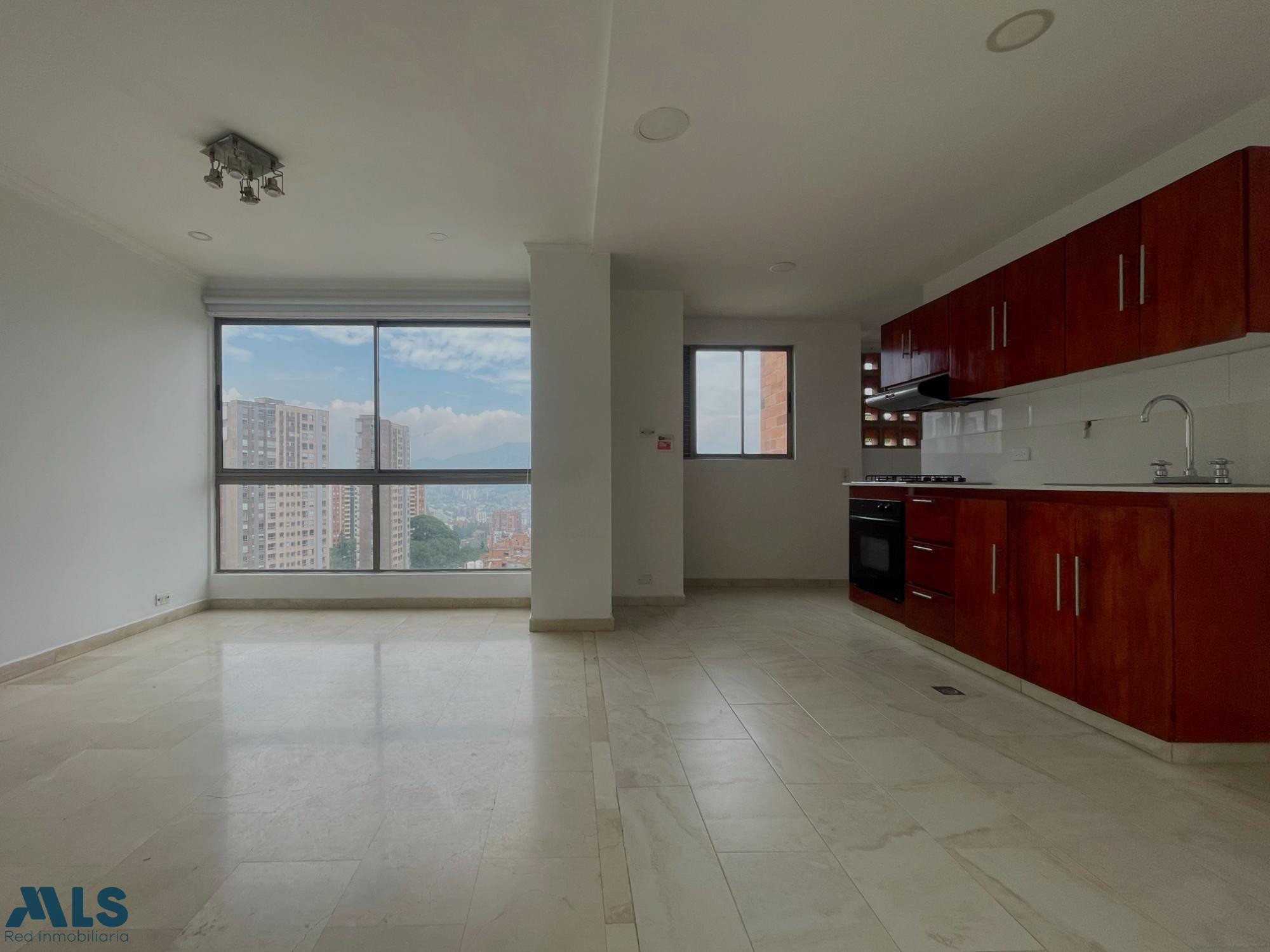 Espectacular apartamento con la mejor ubicación en El Poblado medellin - la florida