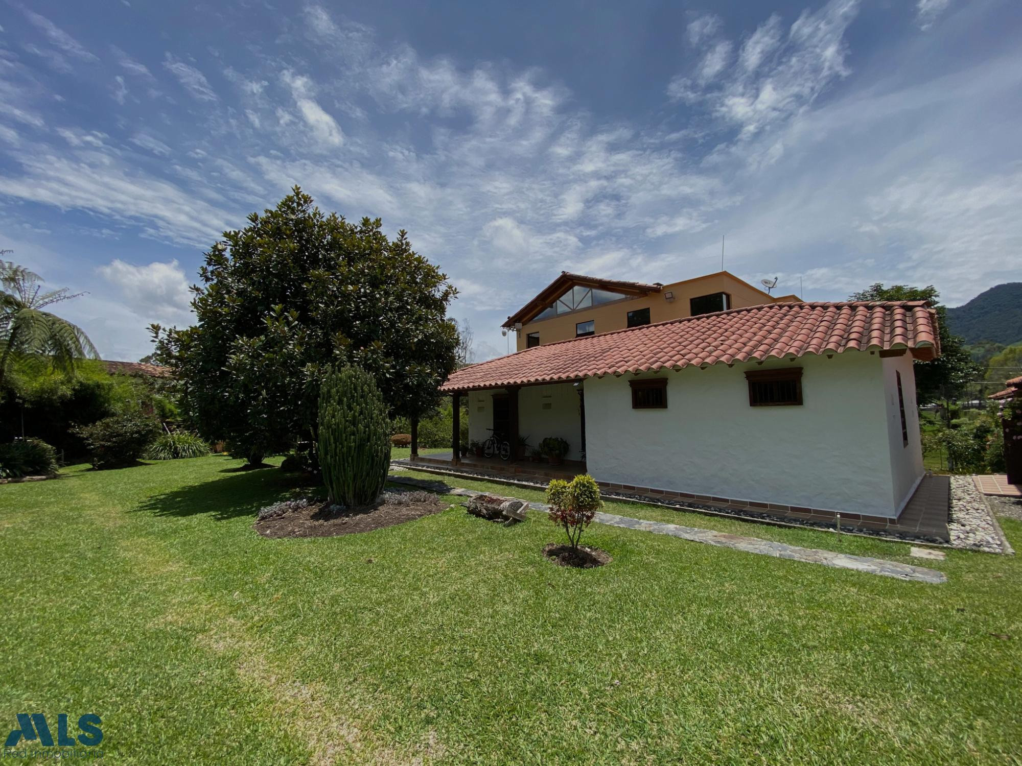 CASA FINCA PARA LA VENTA EN EL SECTOR DEL RETIRO el-retiro - v don diego