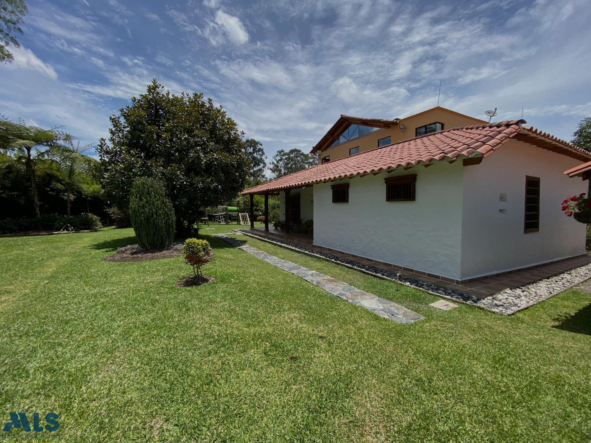 CASA FINCA PARA LA VENTA EN EL SECTOR DEL RETIRO el-retiro - v don diego