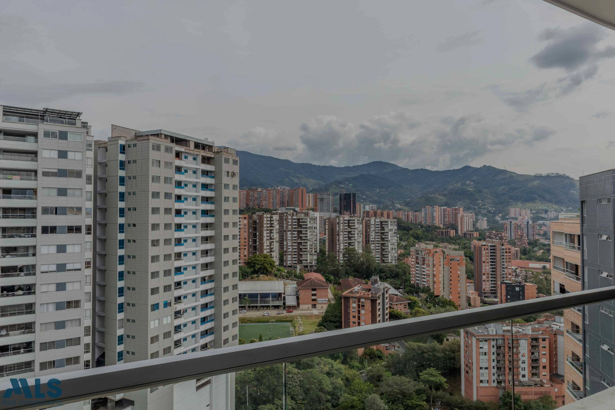 Venta de Penthouse Moderno en Envigado envigado - loma de los mesa