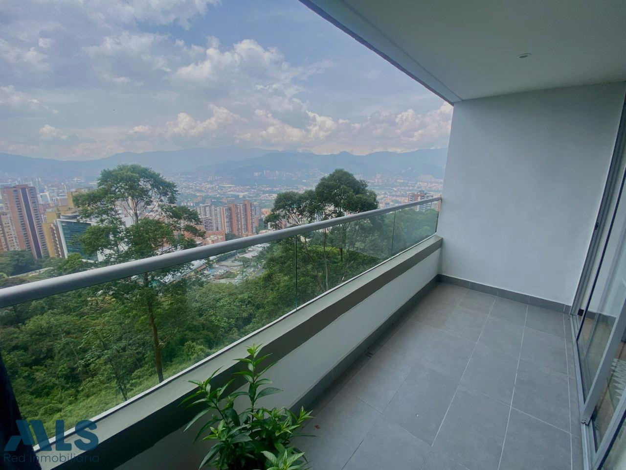 hermoso apartamento para soltero o pareja joven medellin - las palmas