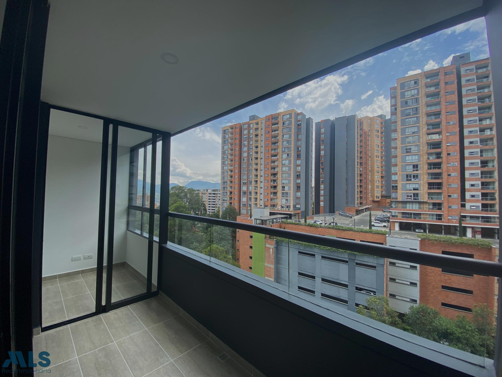 Estrena hermoso apartamen envigado - loma de las brujas