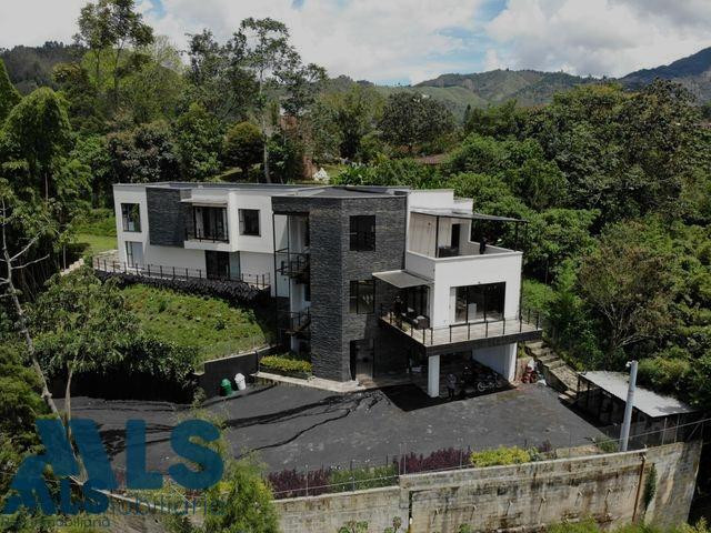 Espectacular casa ubicada en Caldas caldas - la miel