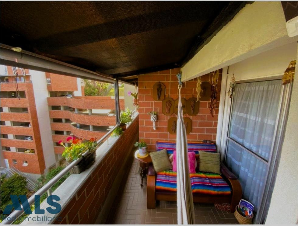 Apartamento con balcón amplio y linda vista en El Rodeo medellin - el rodeo