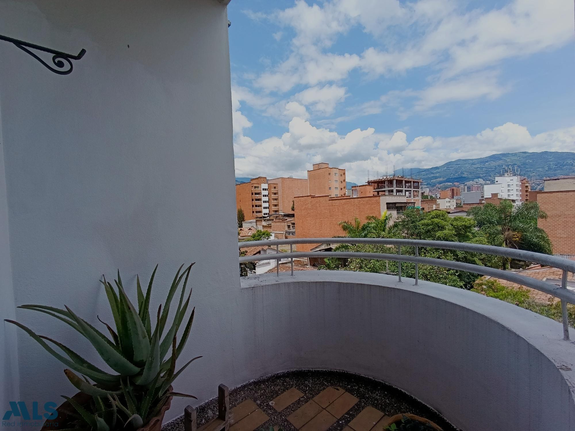 Apartamento en venta en la castellana medellin - la castellana