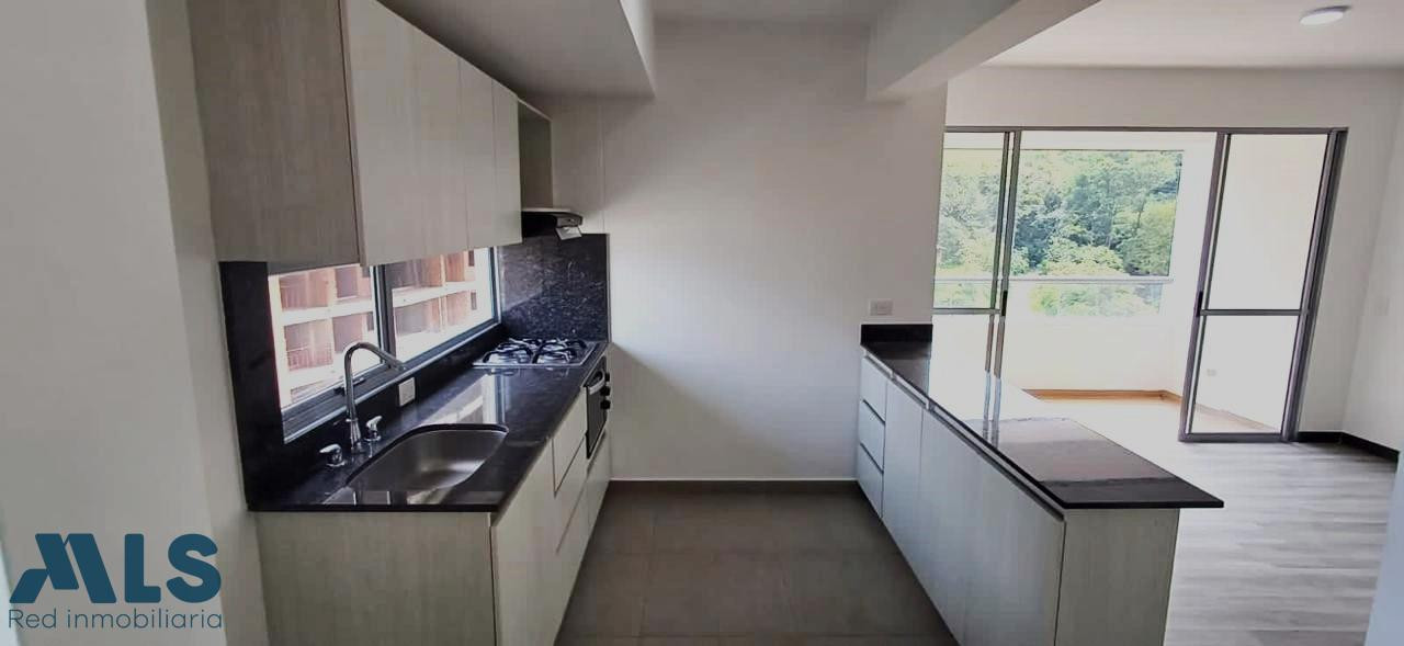 EXCELENTE APARTAMENTO CON LINDA VISTA sabaneta - v las lomitas