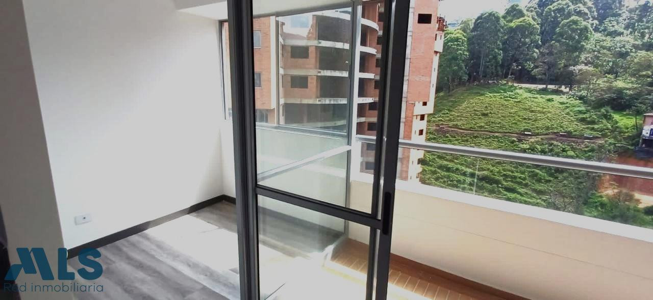 EXCELENTE APARTAMENTO CON LINDA VISTA sabaneta - v las lomitas