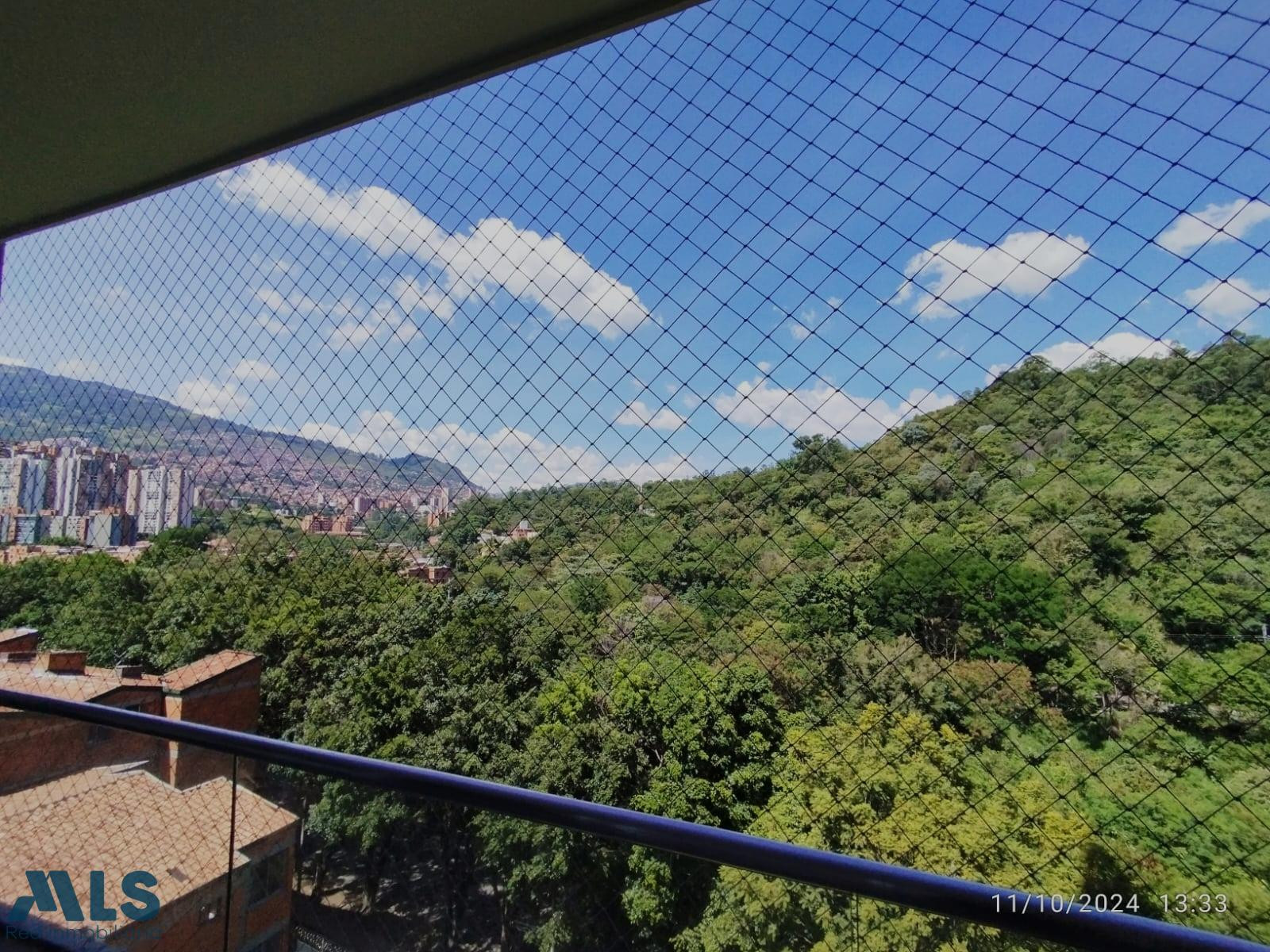 Apartamento en Los Colores con excelente ubicación. medellin - los colores