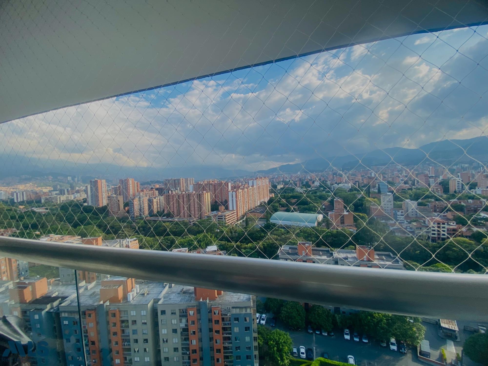 Venta de Apartamento por tierra firme-San German medellin - san german