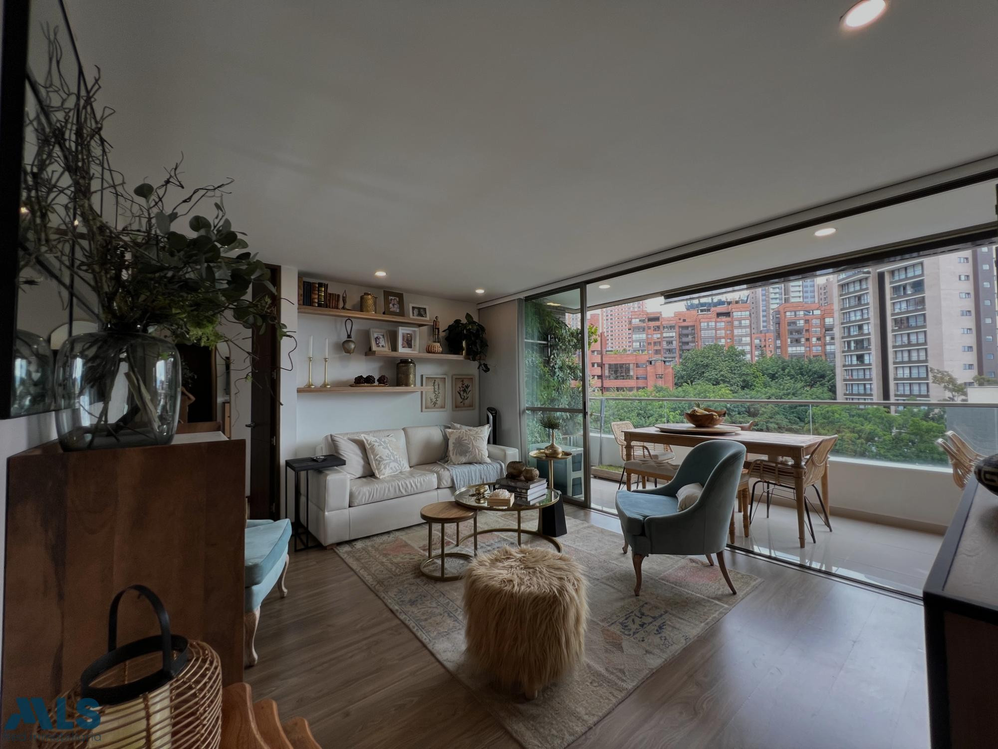 VENTA DE APARTAESTUDIO EN EL POBLADO, LOS BALSOS medellin - los balsos no 2