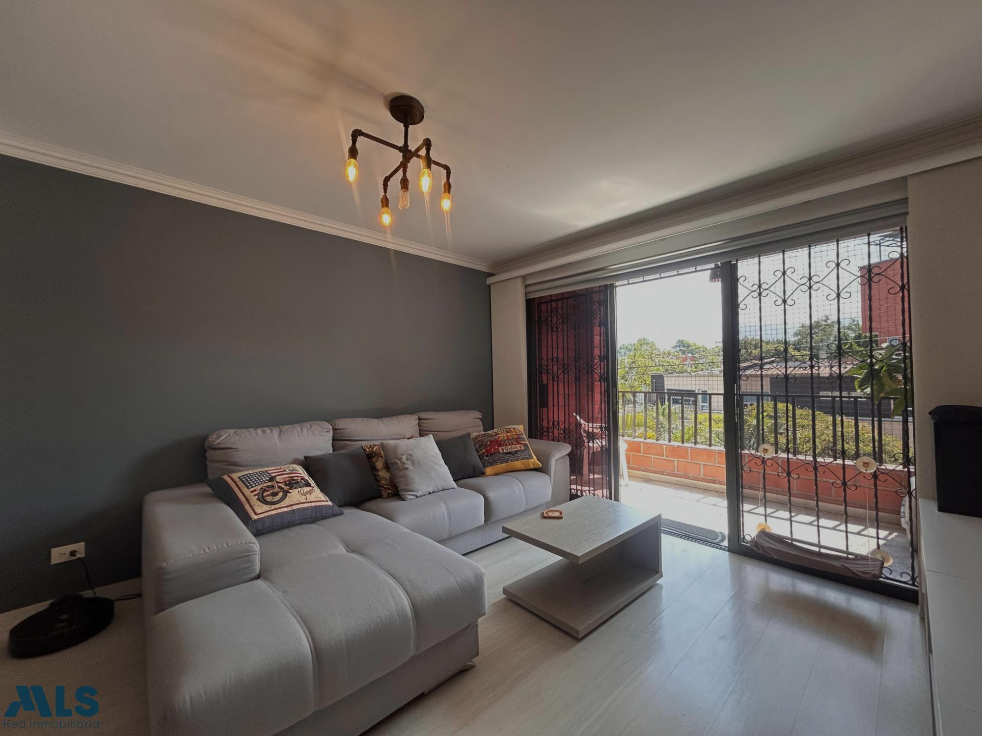 Apartamento con excelente ubicación en Laureles medellin - laureles