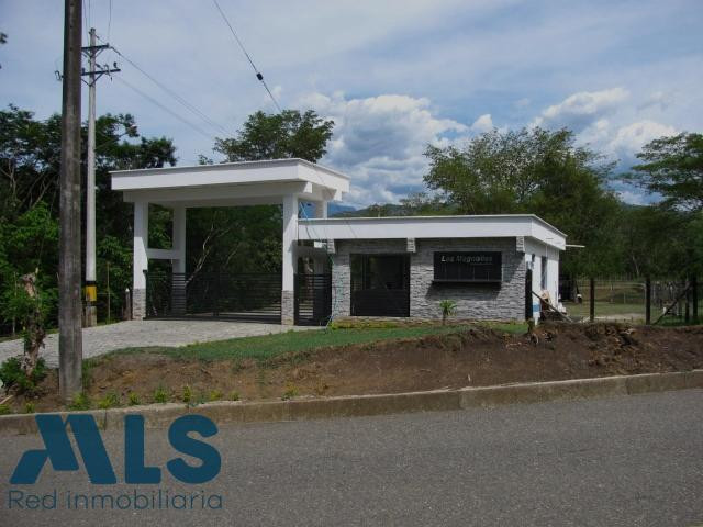 Vende lote Santa Fe de Antioquia en Parcelación santa-fe-de-antioquia - rural