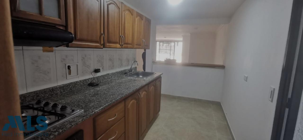 Super bien apartamento con muy buena iluminacion medellin - laureles