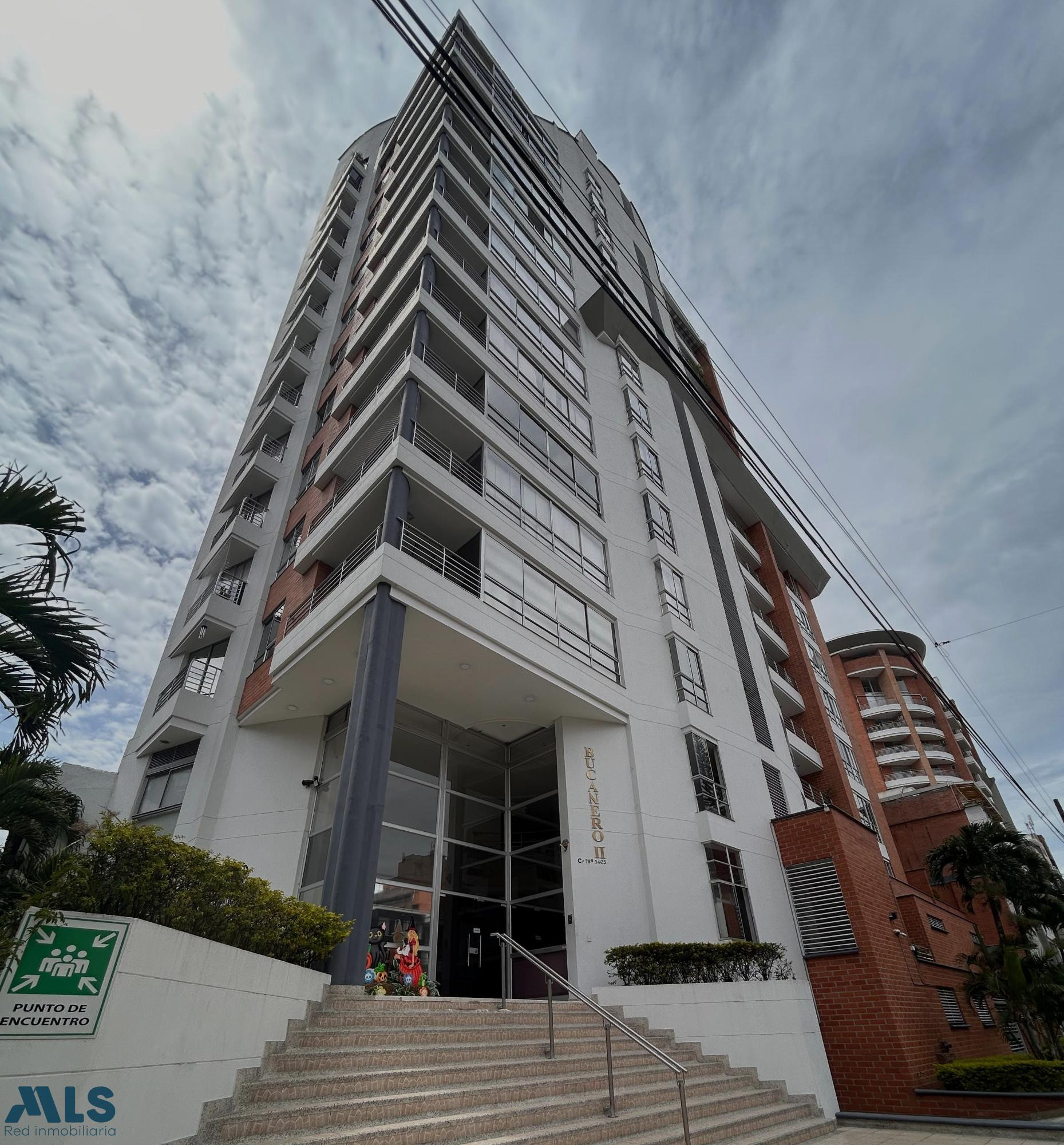 Apartamento en Edificio con portería medellin - laureles