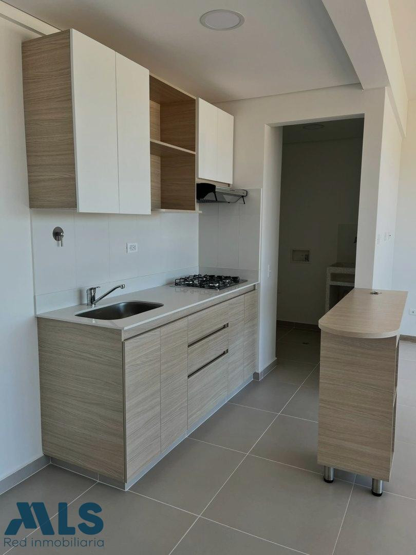 Apartamento en unidad cerrada de alta valizacion rionegro - v barro blanco