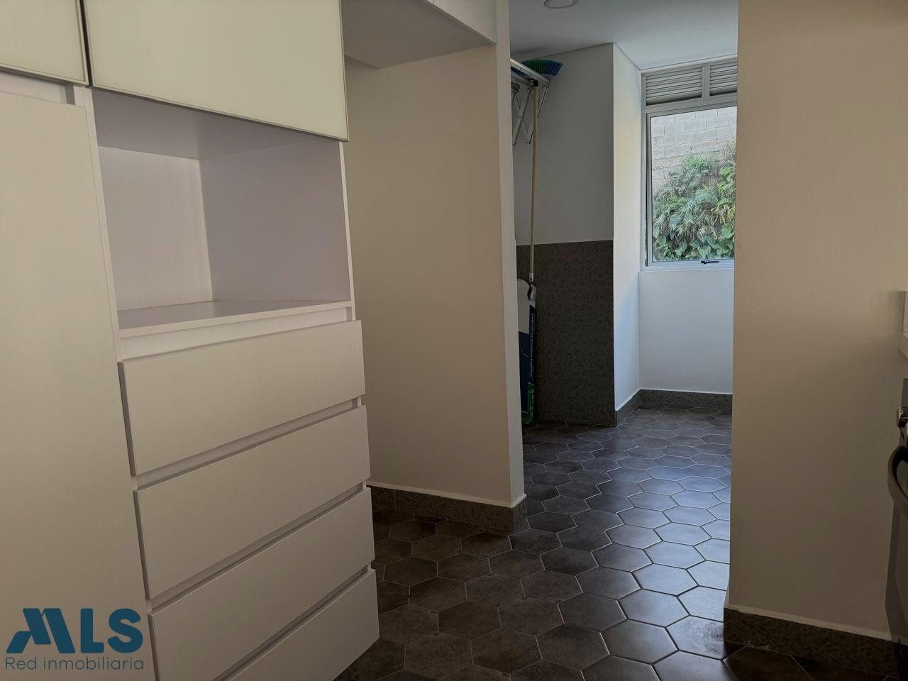 EXCELENTE APARTAMENTO SILENCIOSO CERCA A TODO medellin - el campestre