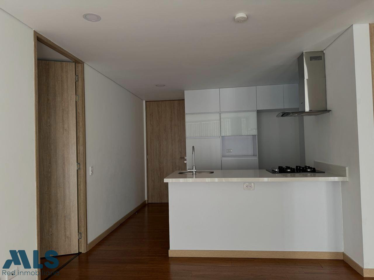 EXCELENTE APARTAMENTO SILENCIOSO CERCA A TODO medellin - el campestre