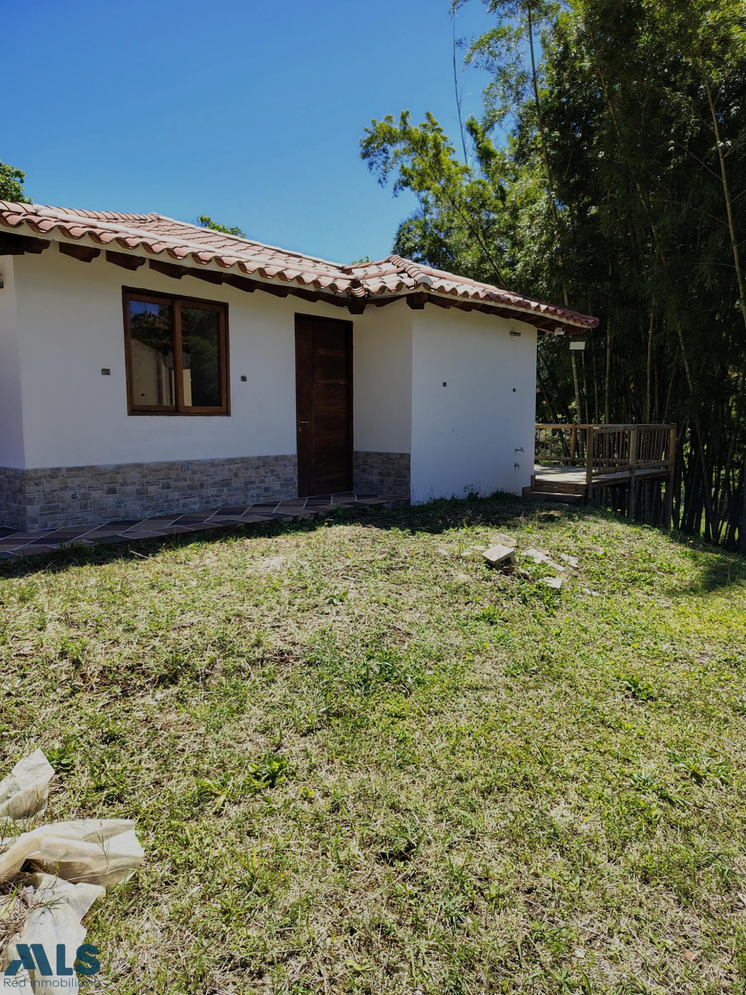 EN VENTA CASA CAMPESTRE EN EL CARMEN DE VIBORAL el-carmen - v el canada