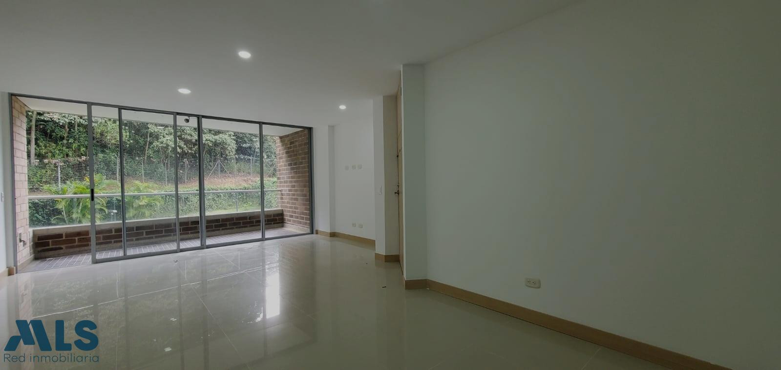 Apartamento con terraza envigado camino verde envigado - camino verde