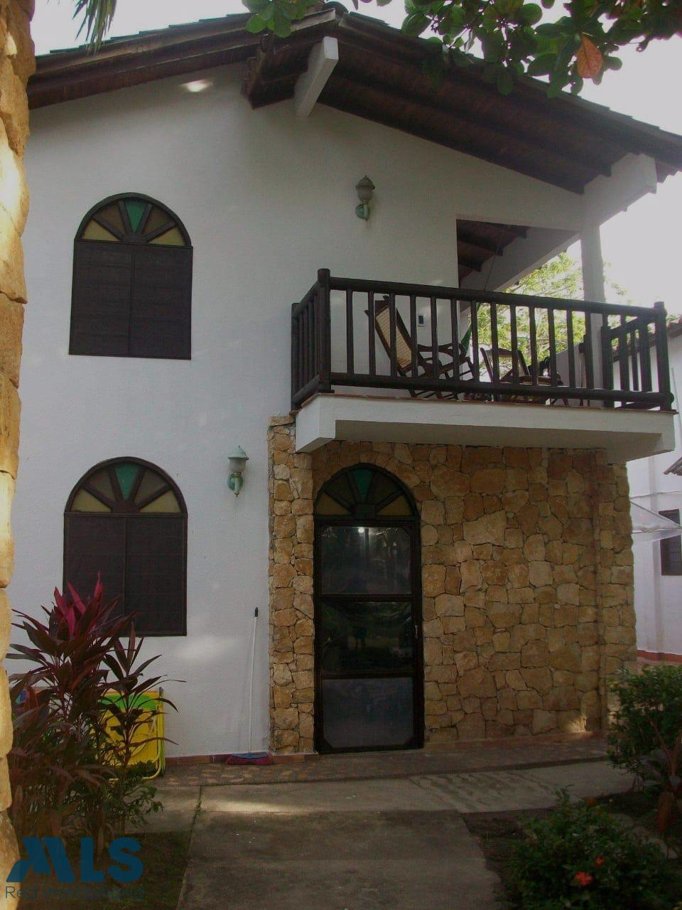 HERMOSA CABAÑA, FRENTE A LAS PLAYAS DE COVEÑAS covenas - punta bolivar