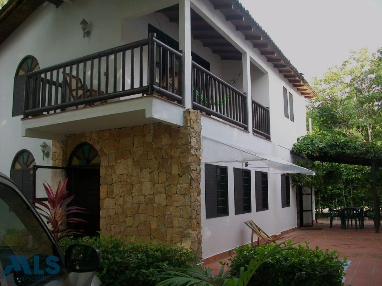 HERMOSA CABAÑA, FRENTE A LAS PLAYAS DE COVEÑAS covenas - punta bolivar