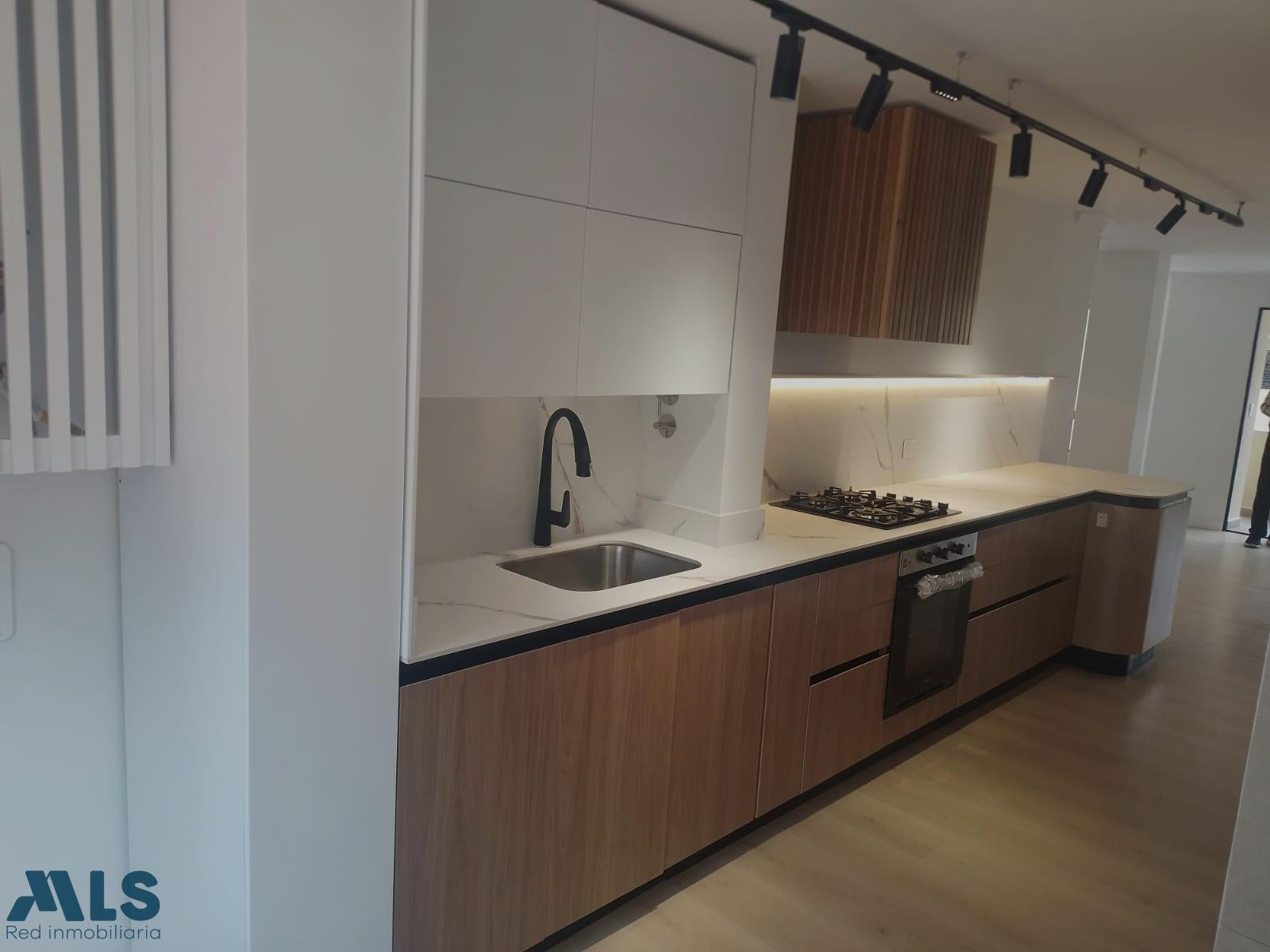 APARTAMENTO REMODELADO LAURELES SECTOR BOLIVARIANA medellin - bolivariana