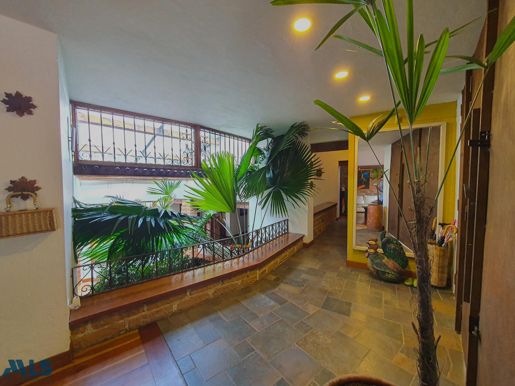 Casa colonial para la venta en Sabaneta sabaneta - v las lomitas