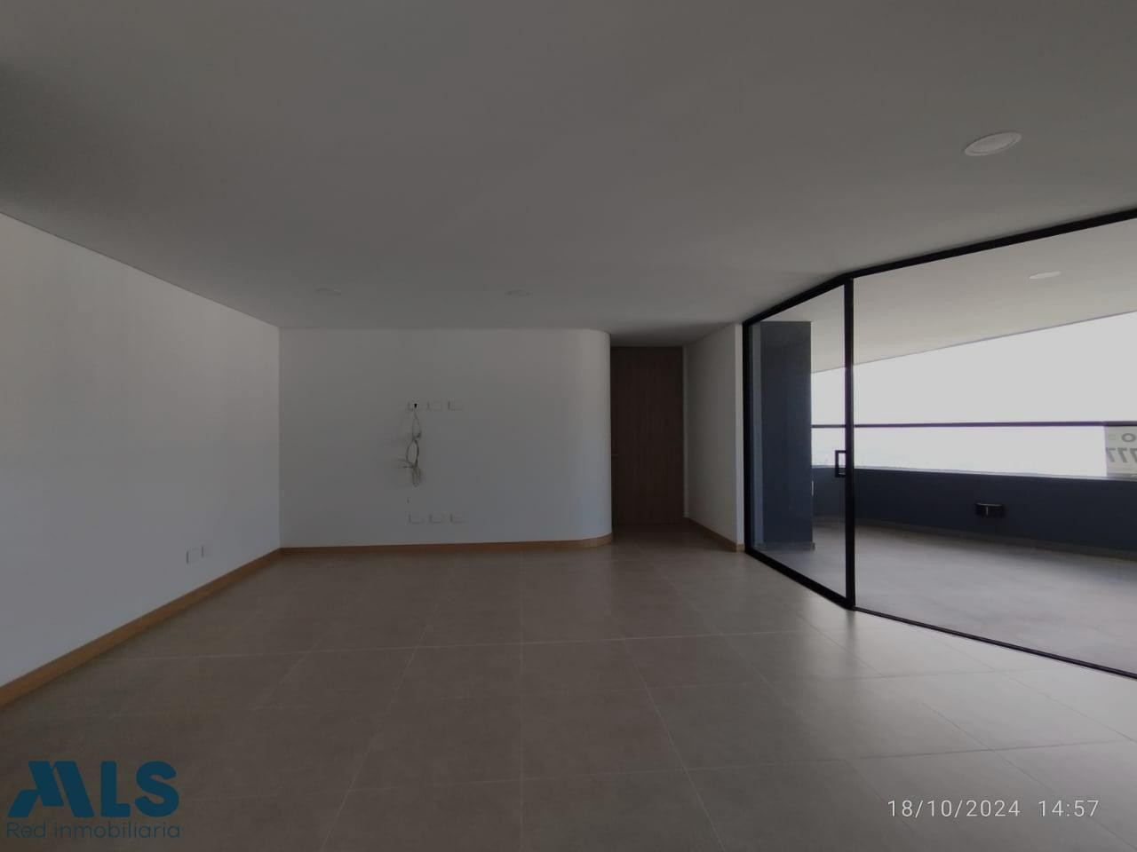 Apartamento con vista espectacular medellin - las palmas