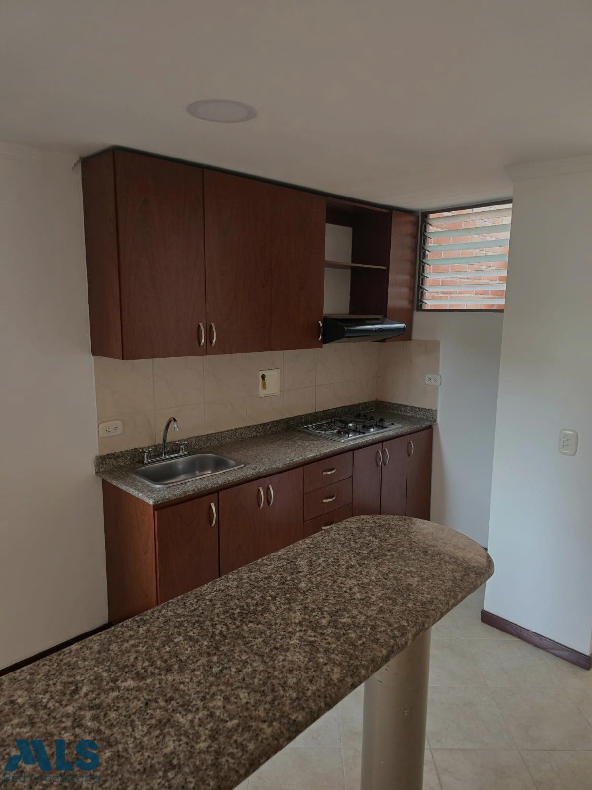 Apartamenteo ubicado en sector super residencial y tranquilo. medellin - cerro nutibara