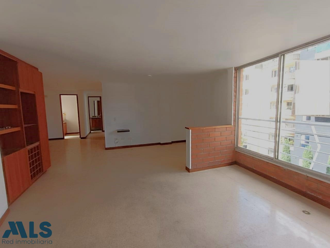 quinto piso con ascensor laureles medellin - laureles