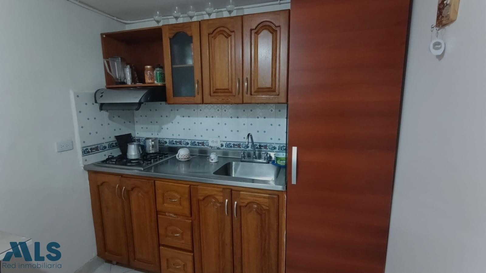 Apartamento interno con buenos acabados medellin - florencia