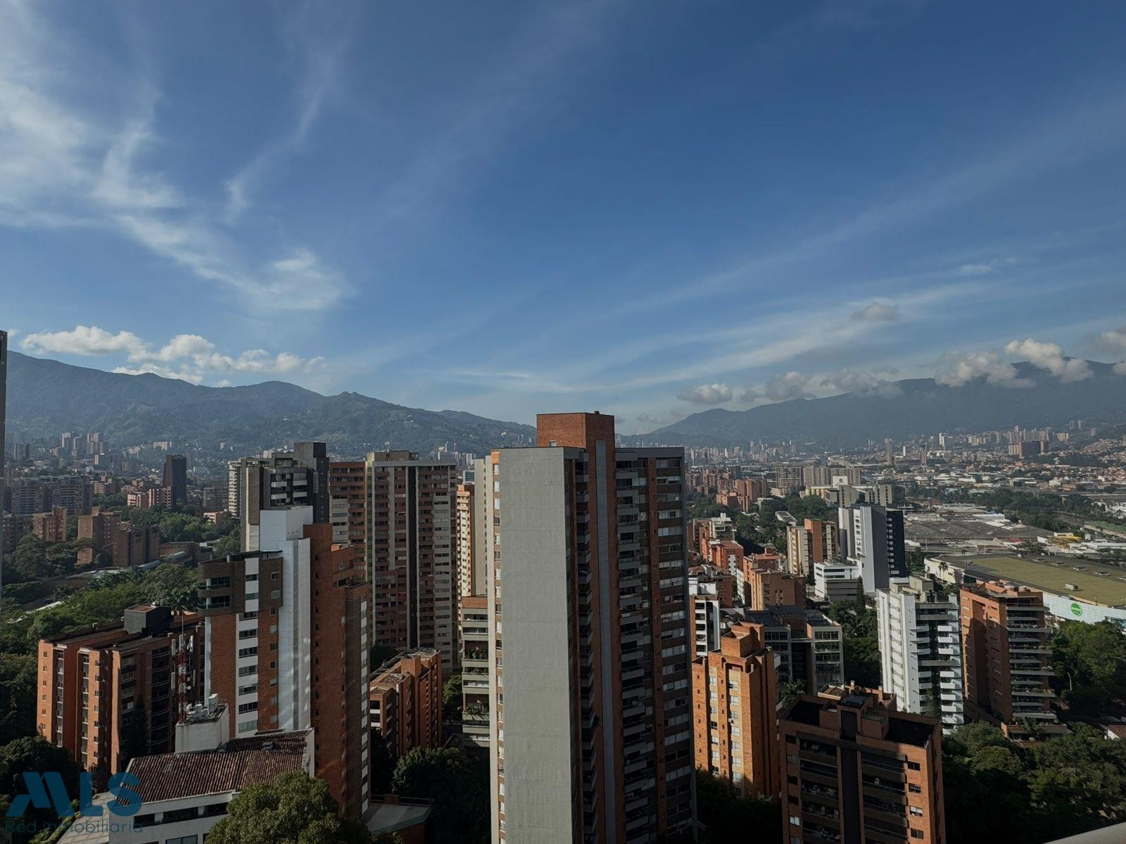 Apartamento en Santa María de los Ángeles, Poblado. medellin - santa maria de los angeles