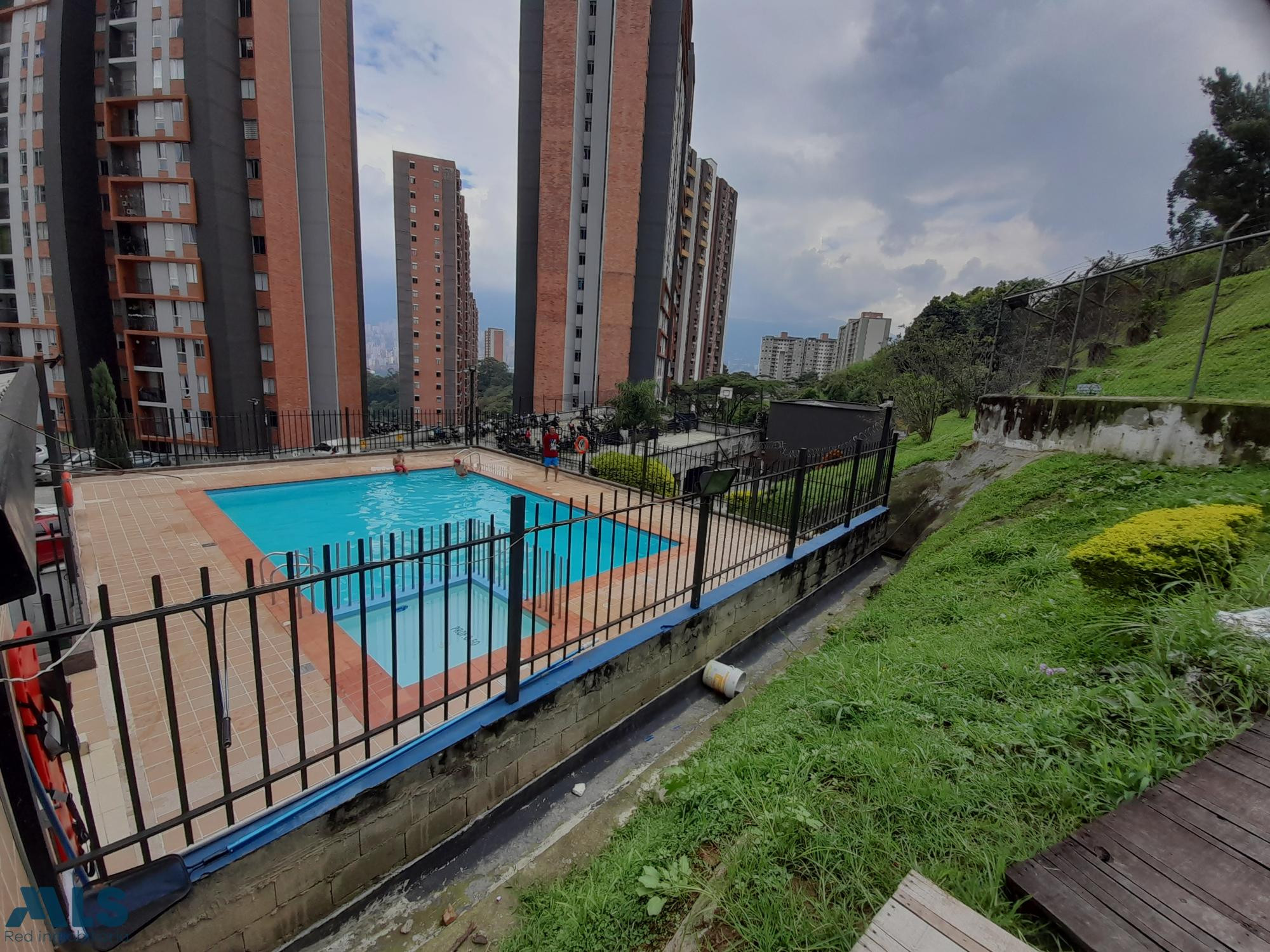 Venta de apartamento en Rodeo Alto precio de oportunidad medellin - belen rodeo alto