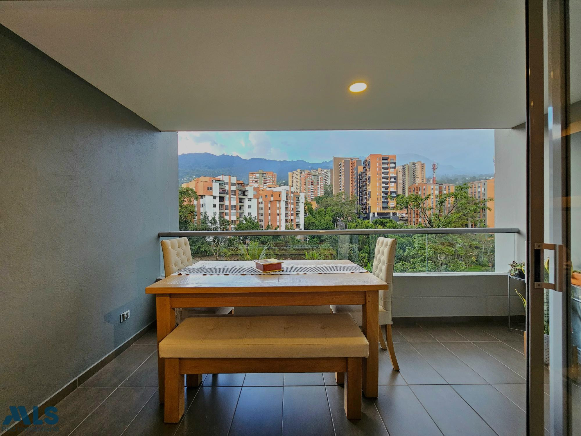 Hermoso apartamento en Envigado sin poniente envigado - la inmaculada