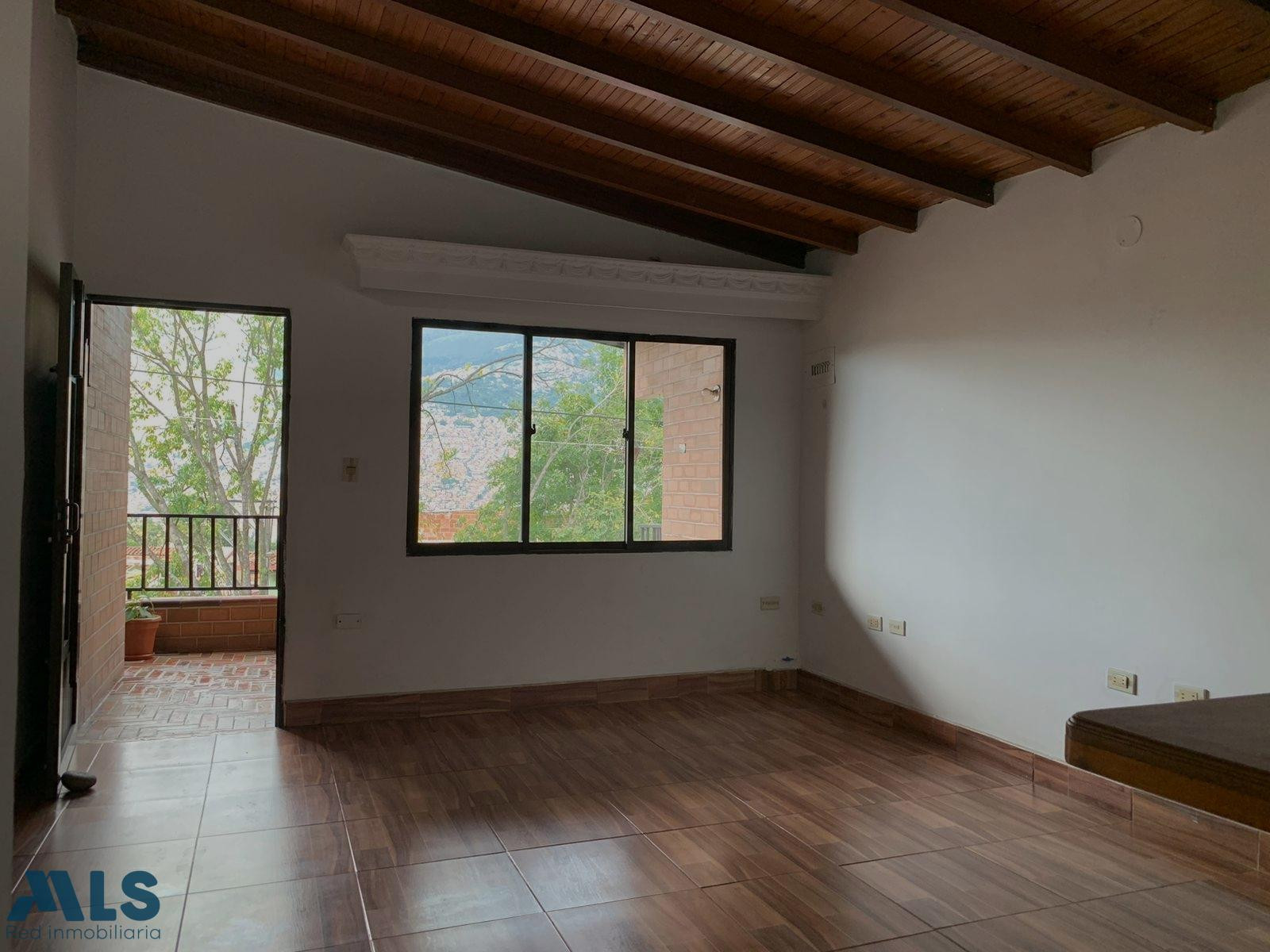 VENTA DE INMUEBLE EN GRATAMIRA medellin - tejelo