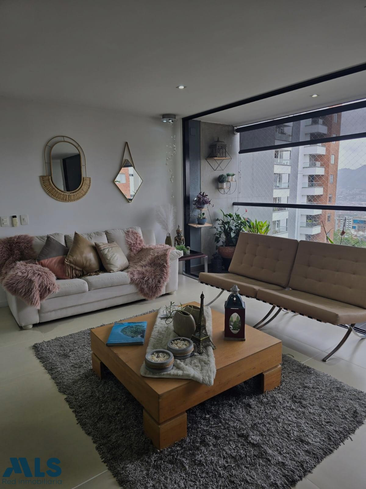 Espectacular apartamento con lindos acabados. envigado - el esmeraldal