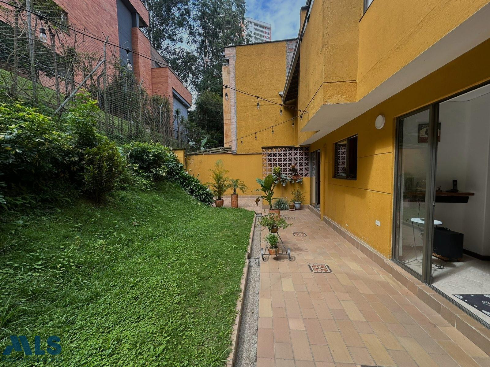 CASA EN VENTA CON TERRAZA EN SABANETA sabaneta - v canaveralejo