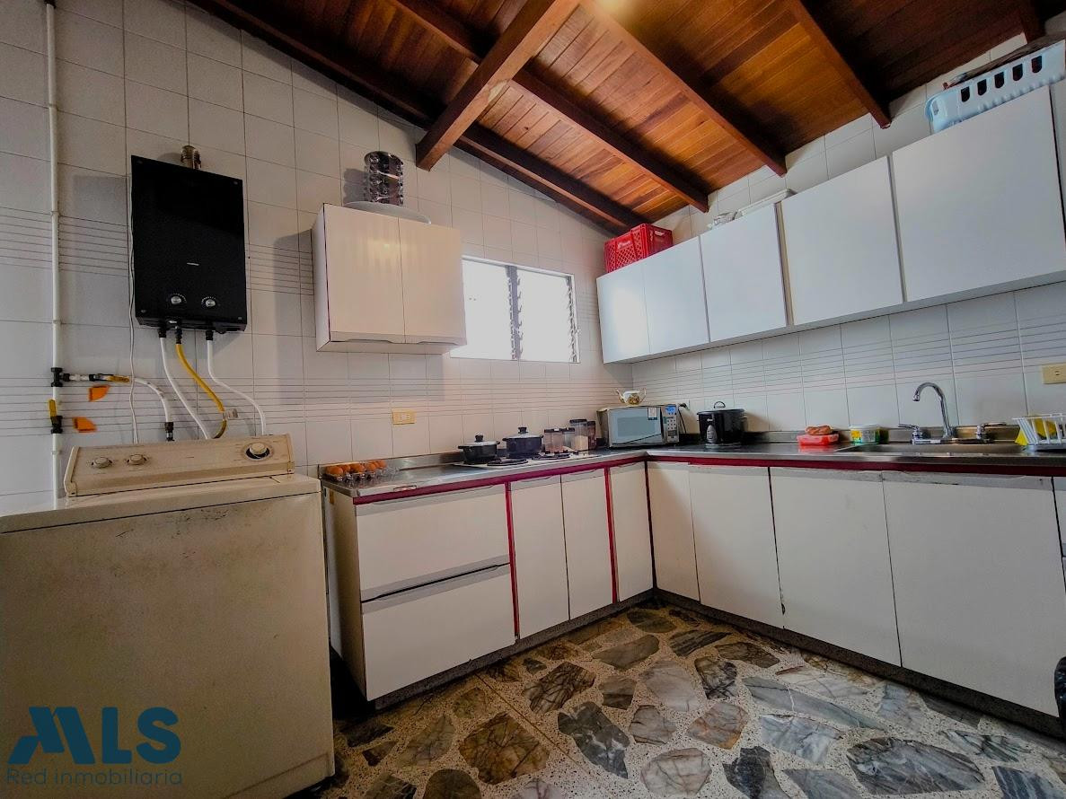 VENTA DE CASA EN BELEN, FUNCIONAL PARA OFICINA O VIVIENDA medellin - granada